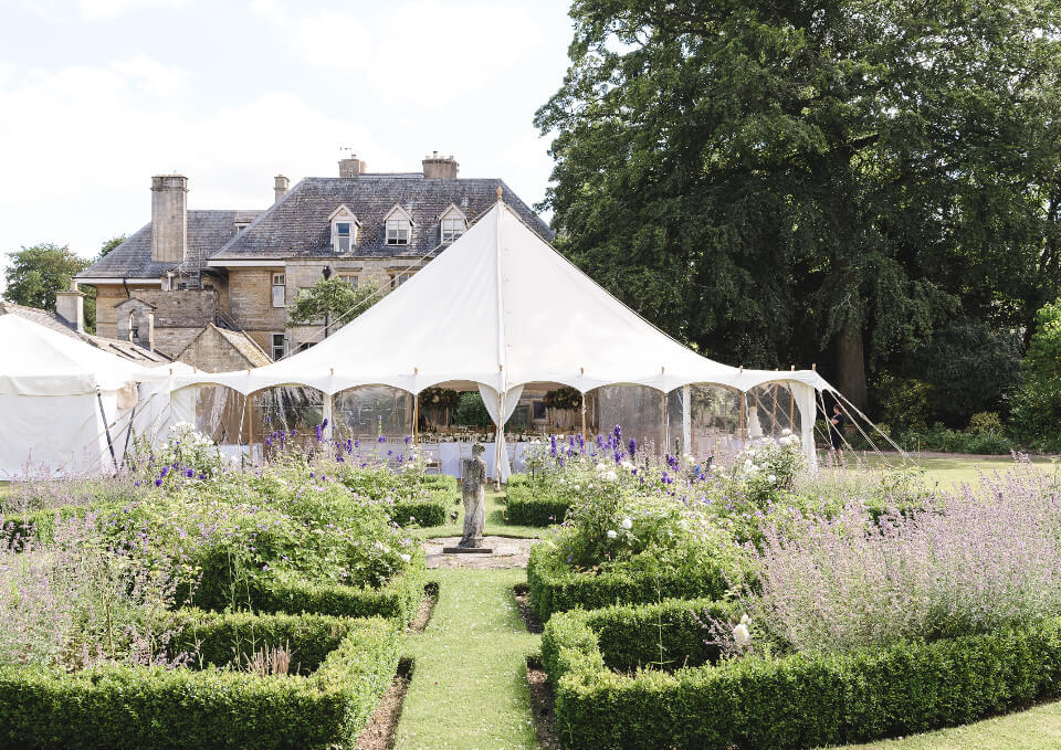 OYSTER Pearl Tent Hire